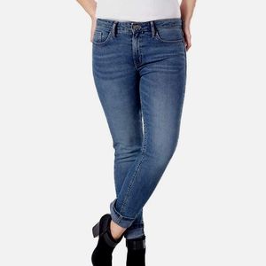 Calvin Klein Jeans Size 6 Slim Boyfriend Blue Washed